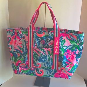 Lilly Pulitzer canvas Mercato Tote-extra large